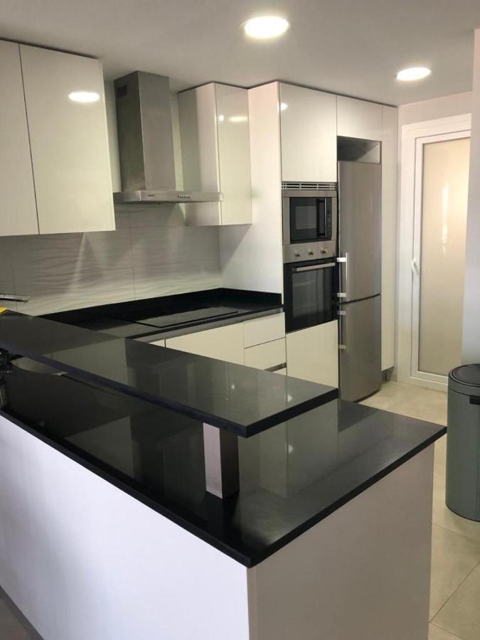Luxury Beach Front Apartment Arenales del Sol Exterior foto